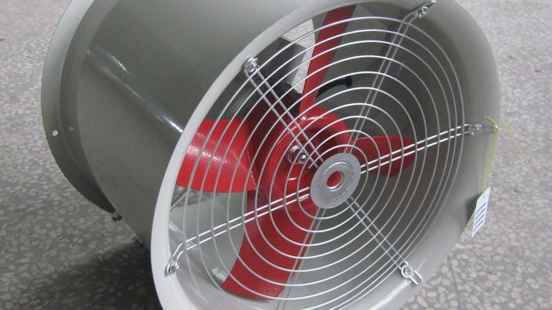 商场中央通风设备：如何选择专业的维修公司**